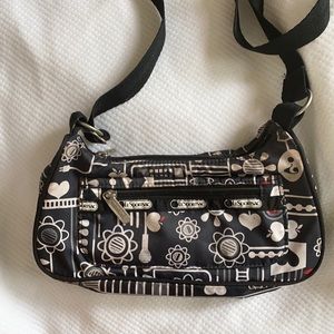 Vintage LeSportsac shoulder bag